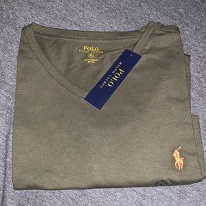 Dark green Ralph Lauren v-neck t shirt